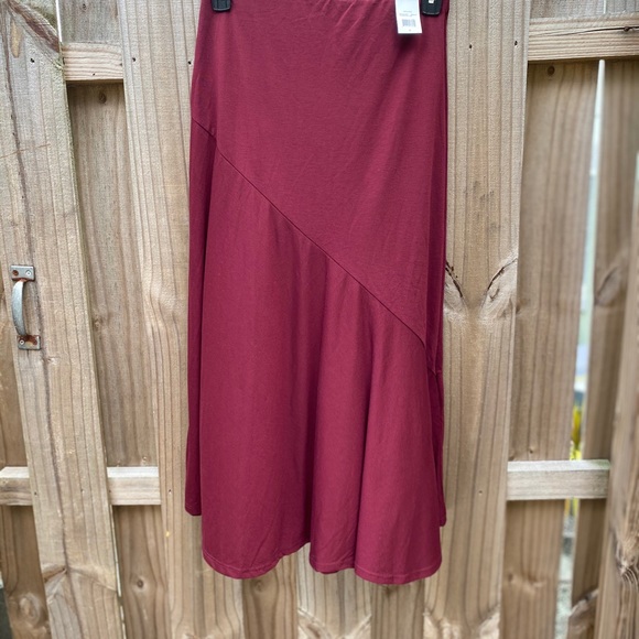 NWT AMERICAN LIVING MERLOT SKIRT - Picture 3 of 3